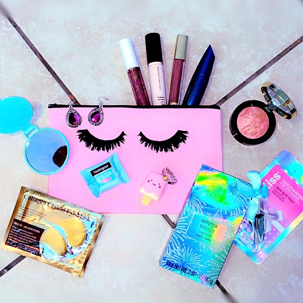 MYSTERY Beauty Bag 👛 - Picture 1 of 1